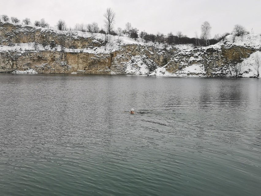 Zakrzówek w zimowej scenerii cieszy się powodzeniem wśród...