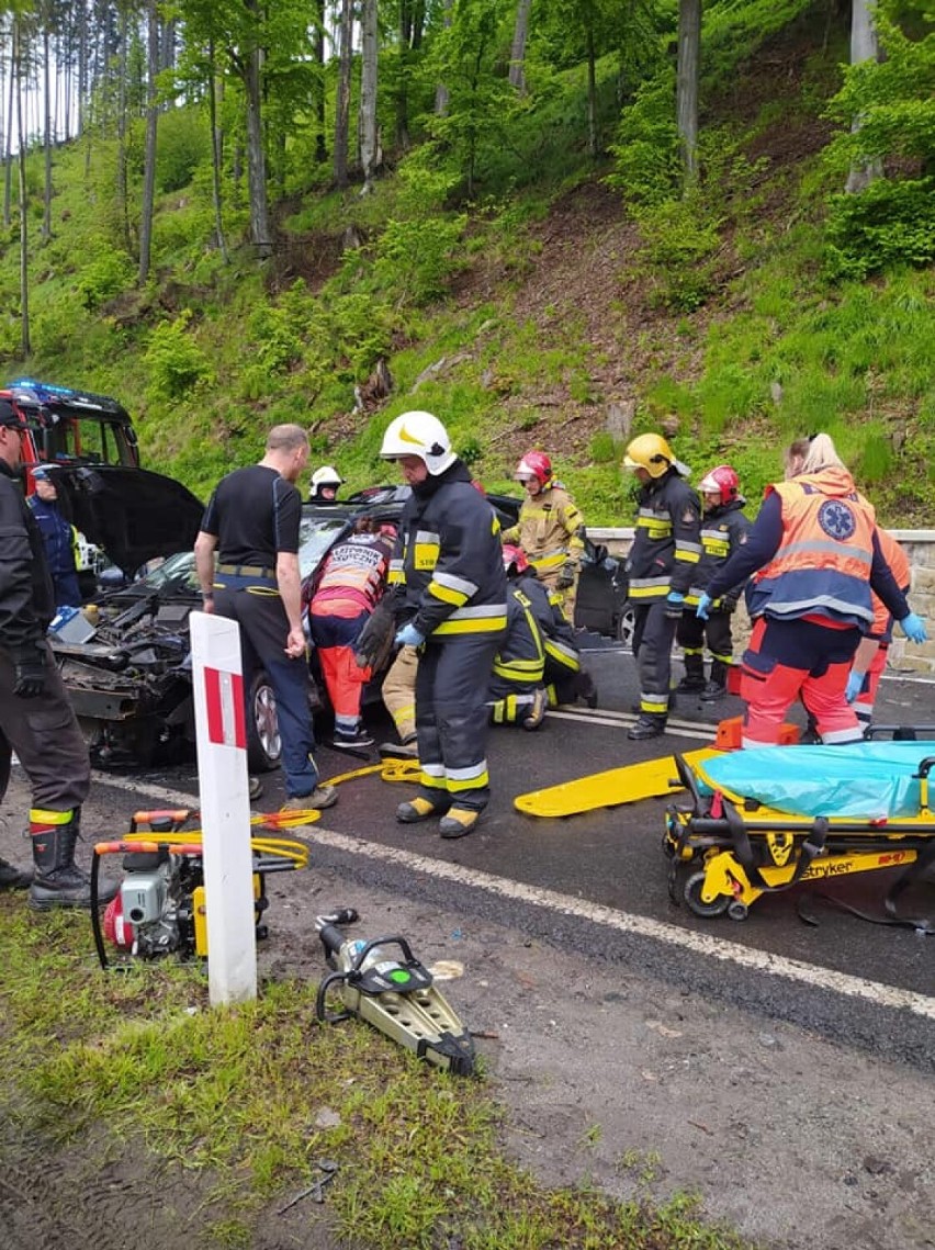 Groźny wypadek w Kowalowej koło Sokołowska, do szpitala...