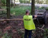 Wypadek gmina Przedbórz: Wóz spadł ze skarpy u uderzył w drzewa. Woźnica poniósł śmierć