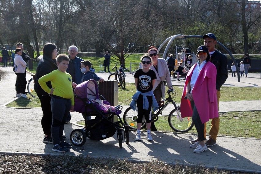 Park Jagielloński w Stargardzie pełen mieszkańców