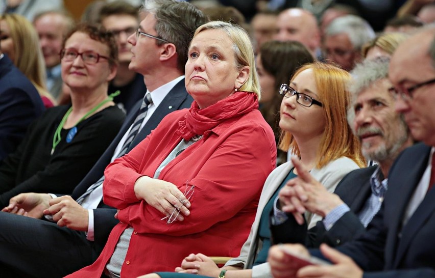 Beata Szydło z rekordowym wynikiem w skali kraju. Była premier dostała niemal 500 tys. głosów. Róża Thun druga w tej klasyfikacji