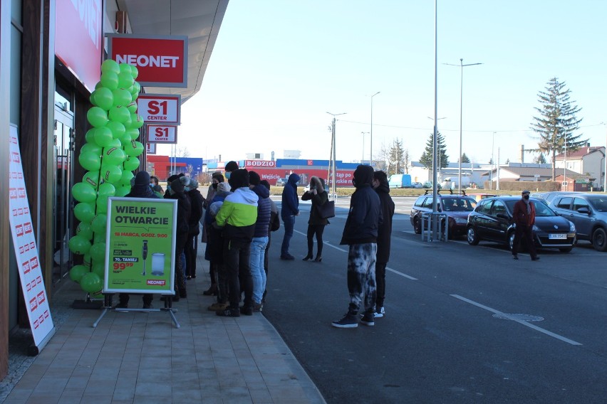 Otwarcie pierwszego sklepu NEONET w Hrubieszowie. Zobacz zdjęcia