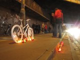 Ghost bike, czyli duch roweru stanął przy Legnickiej we Wrocławiu