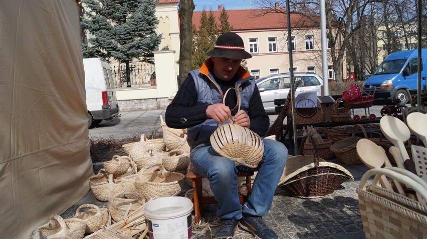 Częstochowa: Ruszyło Święto Palmy Wielkanocnej 2016