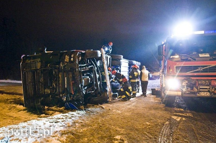 Wypadek tira na trasie nr 7. Kierowca był pijany