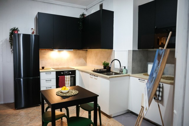 Cztery mieszkania należące do ZKZL w Poznaniu zostały wyremontowane i przeznaczone dla uchodźców z Ukrainy

Przejdź dalej -->