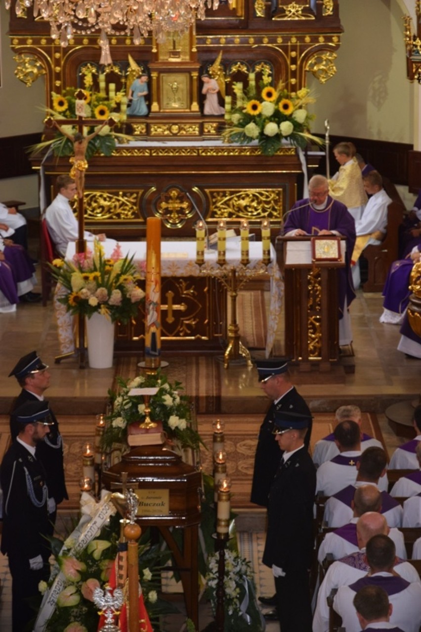 Pożegnanie ks. Jaromira Buczaka. Młody kapłan z Lubziny zginął w ubiegłą środę pod Rysami