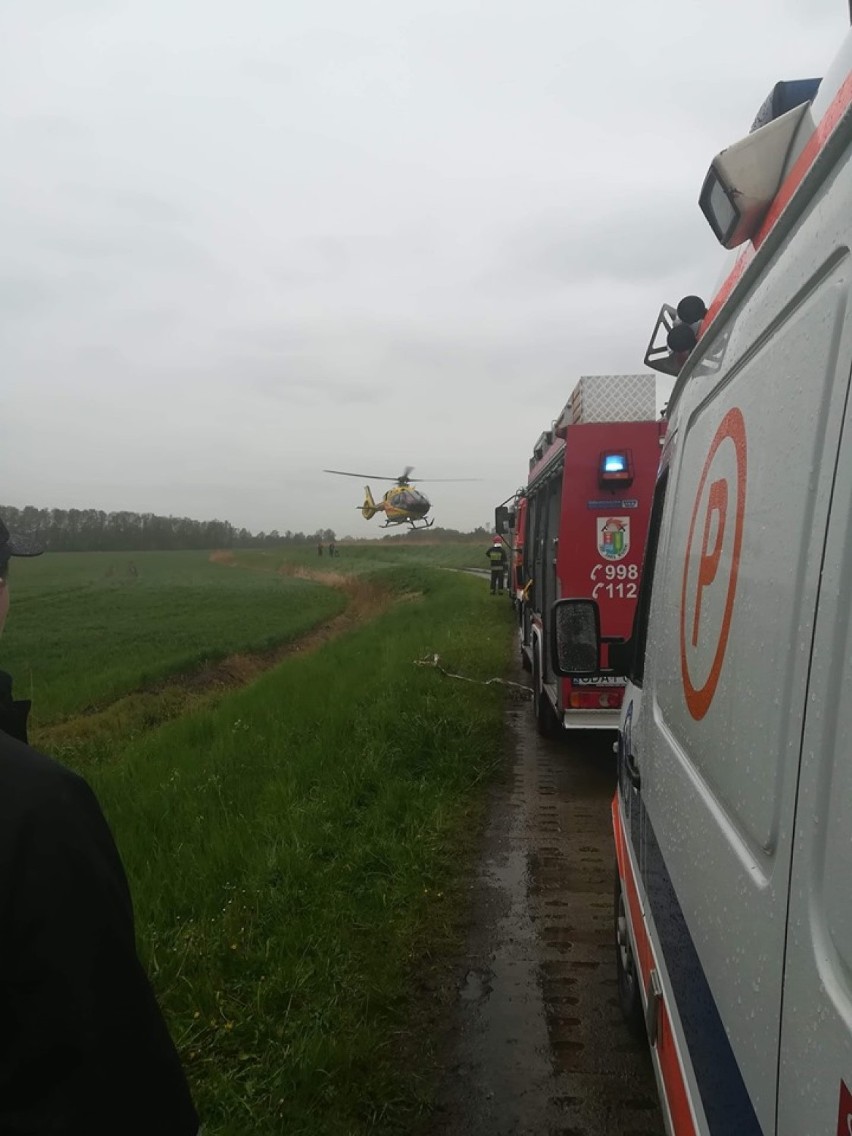 Śmiertelny wypadek podczas V Rajdu Żuławskiego 12.05.2019. Nie żyją dwie osoby - pilot i kierowca [ZDJĘCIA]