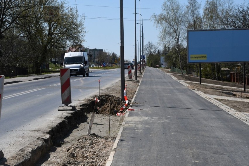 Budowa ścieżek rowerowych w północnej części Kielc dobiega końca (ZDJĘCIA)