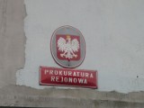 Gniezno: Tragedia w centrum miasta. Znaleziono martwą dwulatkę. To nieszczęśliwy wypadek?