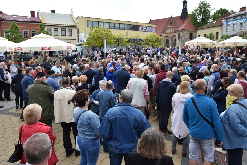 Rafał Trzaskowski odwiedził Chrzanów. Gorąca atmosfera na rynku