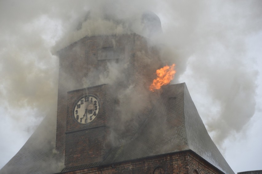 Pożar katedry w Gorzowie. Tak płonął największy zabytek w...