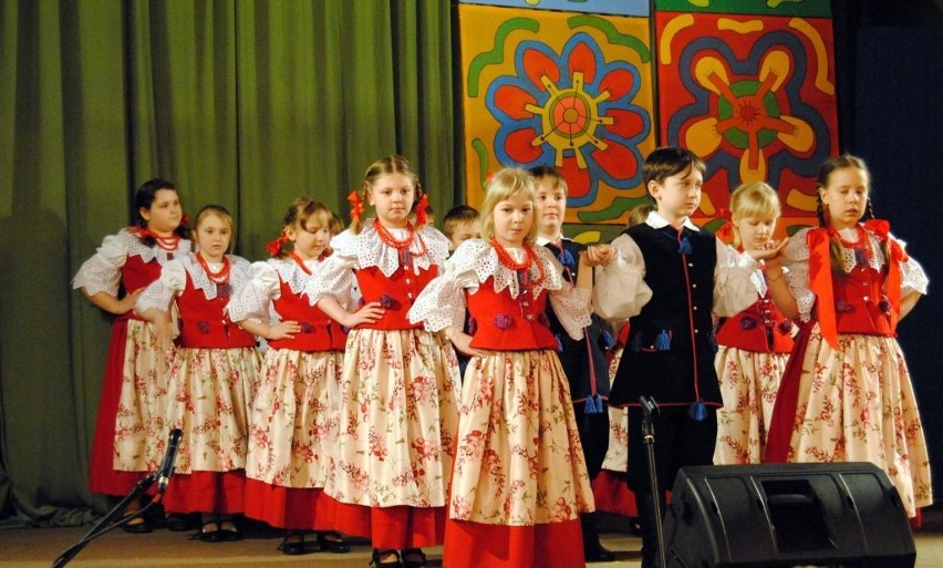 Dziecięcy Zespół Pieśni i Tańca "Poraj"- GOK Poraj