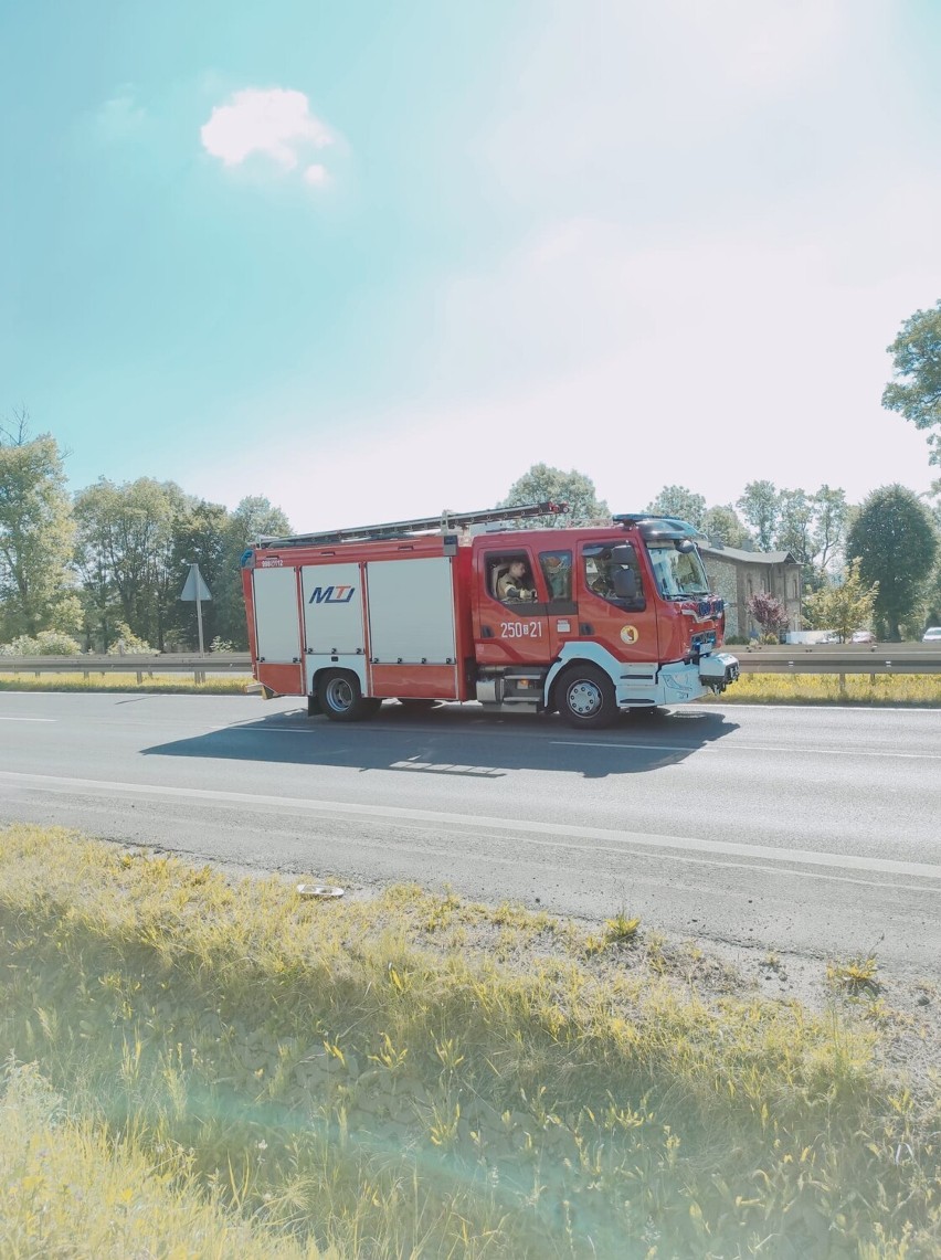 Wypadek rowerzystki we Wrzosowej. Potrącona kobieta jest w ciężkim stanie. Okoliczności zdarzenia wyjaśnia policja