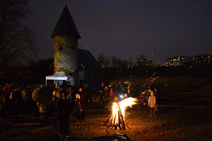 11 Listopada: ognisko patriotyczne w Sosnowcu-Zagórzu [ZDJĘCIA]