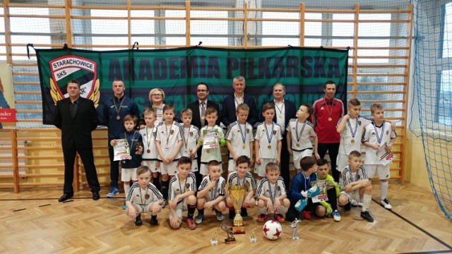 W turnieju rywalizowało dziesięć drużyn. Zwyciężyła Akademia Piłkarska Star Starachowice.