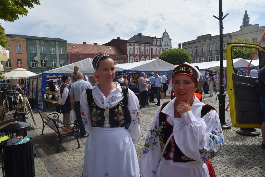 Kościerskie Targi Książki Kaszubskiej i Pomorskiej Costerina 2018 na Rynku w Kościerzynie [ZDJĘCIA]