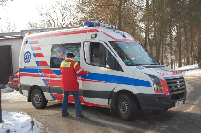 Pacjentka ze złamaną nogą 4 godziny czekała na zagipsowanie. Lekarz jej nie zbadał