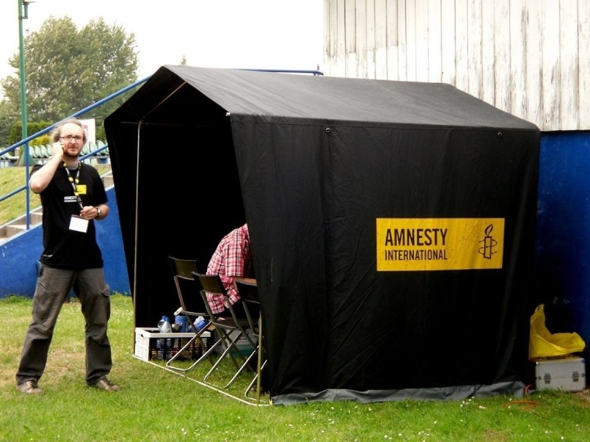 Partnerem imprezy była Amnesty International, która obok...