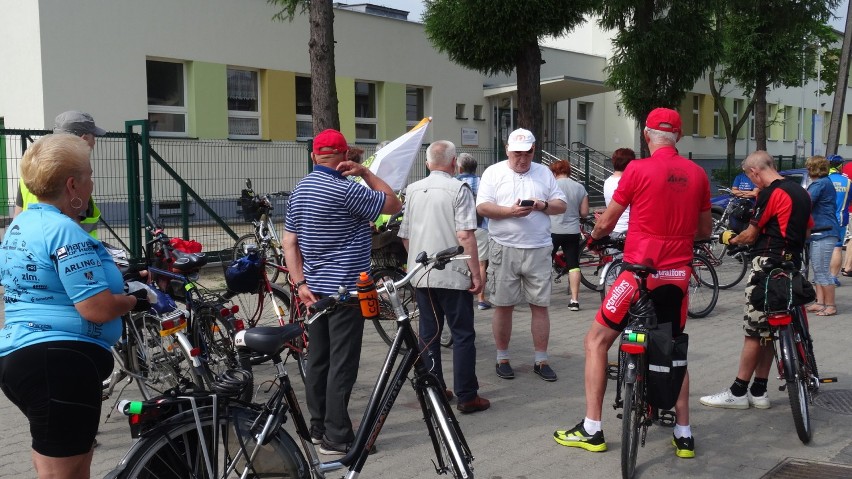 KROTOSZYN: Rajd rowerowy Osiedla nr 4. Zobacz jak mieszkańcy Krotoszyna przygotowali się do dalekiej trasy [ZDJĘCIA]