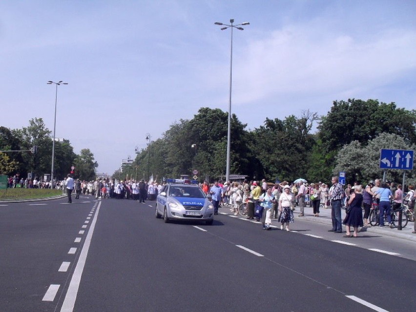 Uczestnicy procesji przeszli 12-kilometrowa trasę. Fot. Ewa...