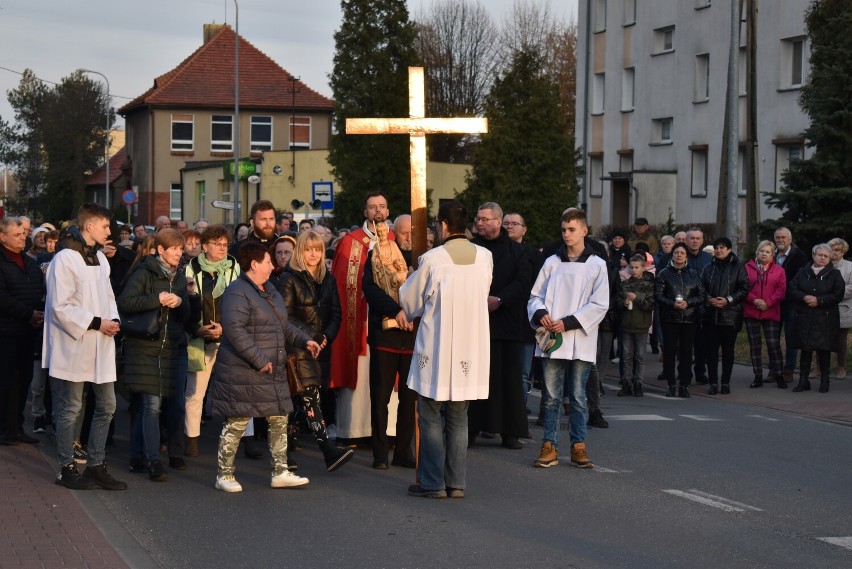 Droga krzyżowa w parafii Najświętszego Zbawiciela w Pleszewie