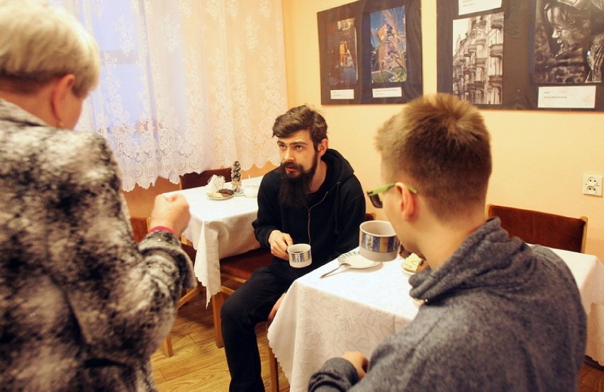 Spotkanie z poetą Damianem Kowalem w Legnicy [ZDJĘCIA]