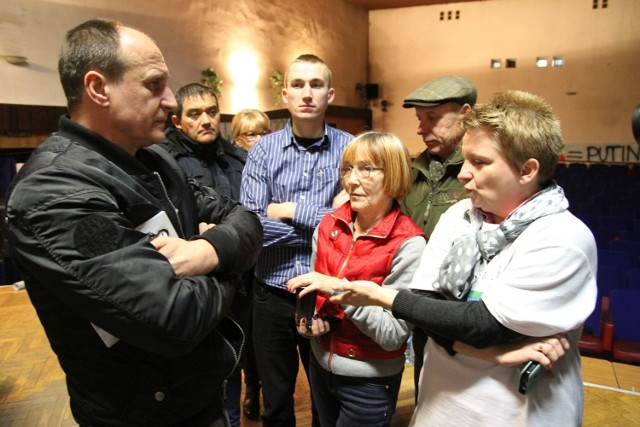 Protestujących w Dobrzeniu Wielkim w czwartek odwiedził poseł Paweł Kukiz.