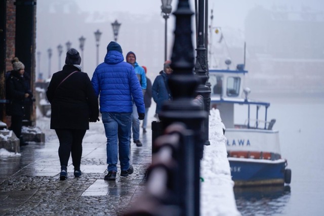 11.12.2021 gdansk. spacer po srodmiesciu. fot. jakub steinborn / polska press/dziennik baltycki