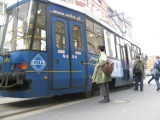 Wrocław: Zerwana sieć trakcyjna na ul. Pułaskiego
