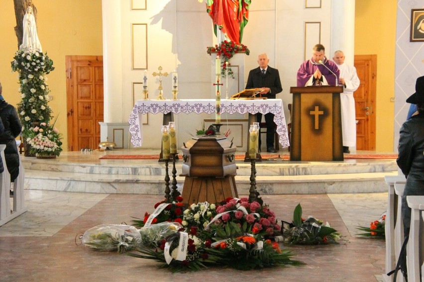 Ostatnie pożegnanie śp. Mieczysława Skowrońskiego, szefa seniorów, strażaka, wybitnego zdunowianina [ZDJĘCIA]