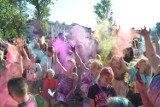 Kolor Fest - Dzień Kolorów w Piotrkowie przy mediatece na pl. Pofranciszkańskim, 24.07.2022 - ZDJĘCIA