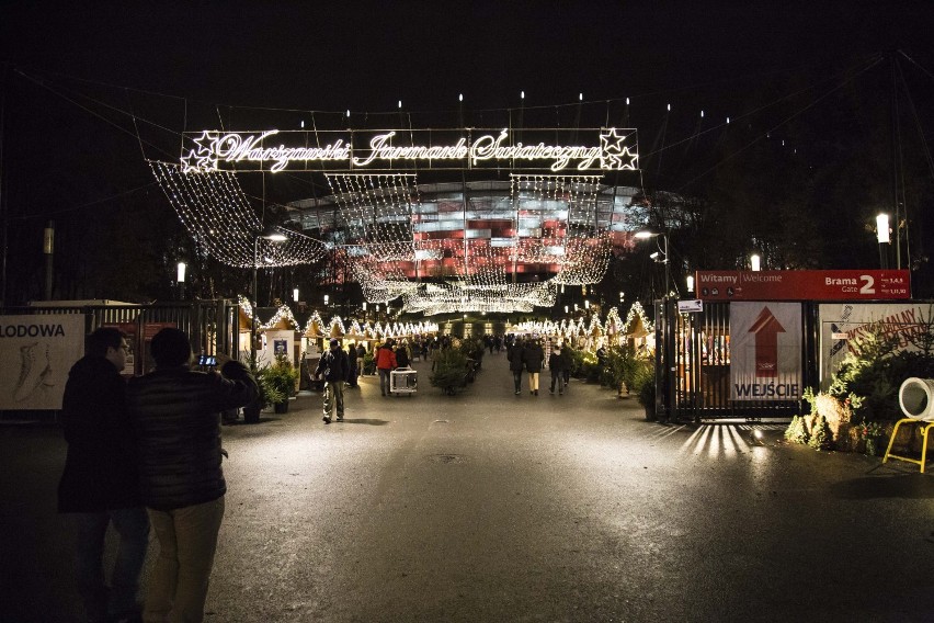 Jarmark Świąteczny, Stadion Narodowy. Jest rodzinnie, ciepło...