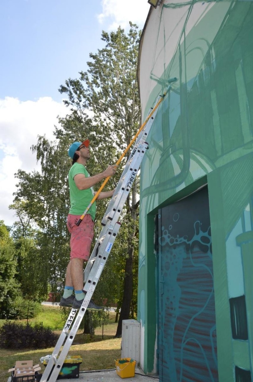 Festiwal graffiti „Folklor Full Of Colours” inspirowany księżacką kulturą ludową w Łowiczu [ZDJĘCIA]
