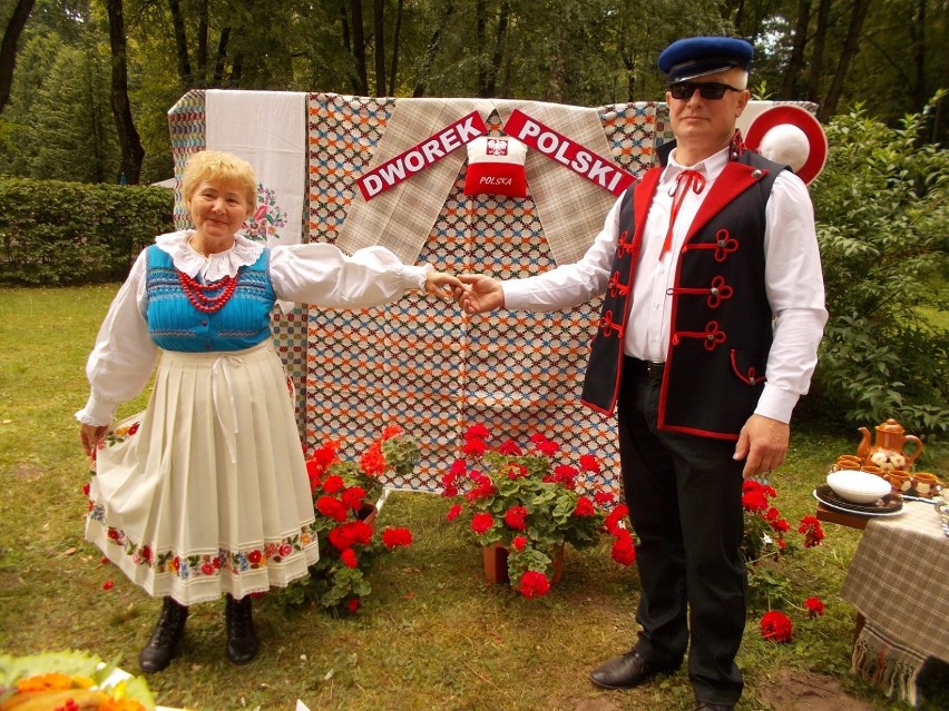 Zespół Akord ze Spółdzielczego Domu Kultury w Sieradzu był z wizytą na Białorusi. Koncertował i zwiedzał miejsca związane z polskością (fot)