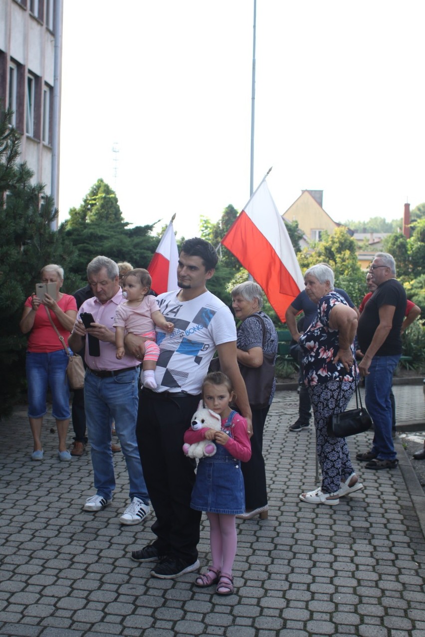 Protest w sprawie rozbudowy wysypiska w gminie Wąsosz