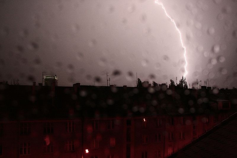 Nocna burza nad Wrocławiem - WASZE ZDJĘCIA