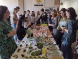 Slow Food Festival w II LO w Wieluniu. Akcja cieszyła się dużym zainteresowaniem ZDJĘCIA