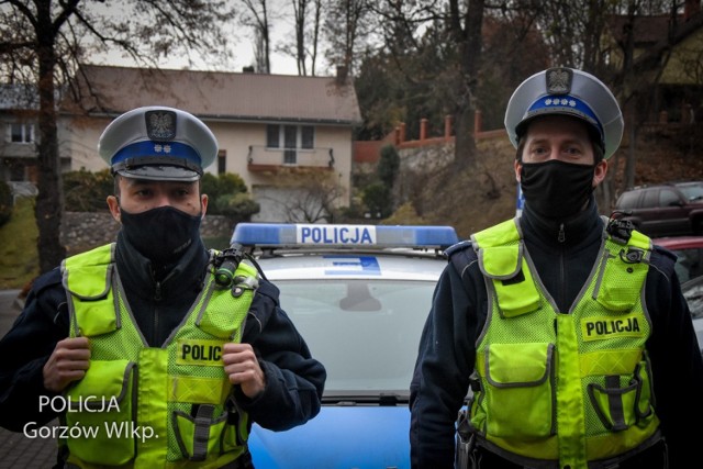 Złodzieja katalizatorów zatrzymali policjanci drogówki, którzy wracali do domu po nocnej służbie