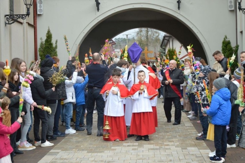Niedziela Palmowa w Sanktuarium Matki Bożej Ostrobramskiej w Skarżysku. Zobacz zdjęcia