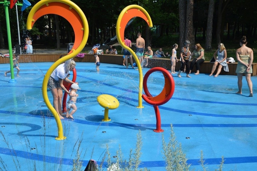 Niedzielne oblężenie wodnego parku zabaw w Stalowej Woli! (ZDJĘCIA)