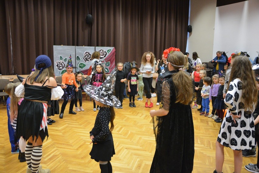 Piła. Halloweenowa impreza integracyjna dla polskich i ukraińskich dzieci [ZDJĘCIA]