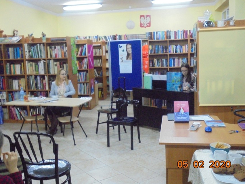 Spotkanie z Anetą Borutą w Gminnej Bibliotece Publicznej w Strzałkowie [ZDJĘCIA]