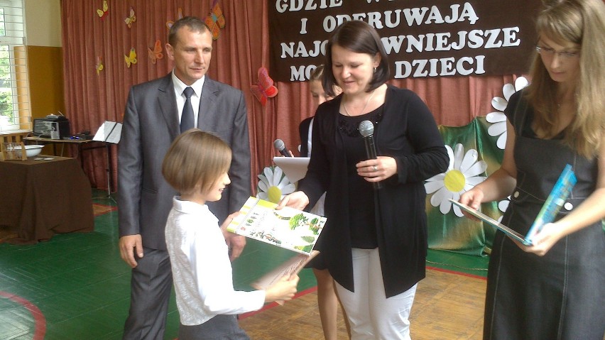 Zakończenie roku szkolnego w szkołach w Niezdowie. ZDJĘCIA