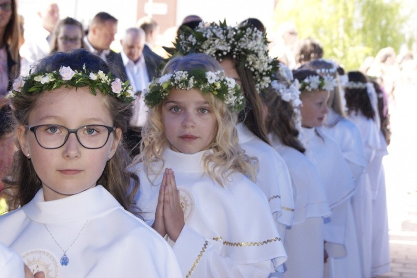Pierwsza Komunia Święta w kościele pw. św. Faustyny w Grodzisku Wielkopolskim. Niedziela 20 maja 2018 [ZDJĘCIA]