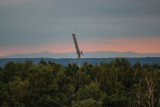 Z Zielonej Góry widać Karkonosze, Śnieżkę oraz Góry Izerskie. Te fotografie wykonano z odległości 140 km