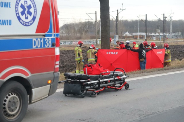 Śmiertelny wypadek koło Wrocławia przy wjeździe do Żernik Wrocławskich. Zginął 36-letni motocyklista