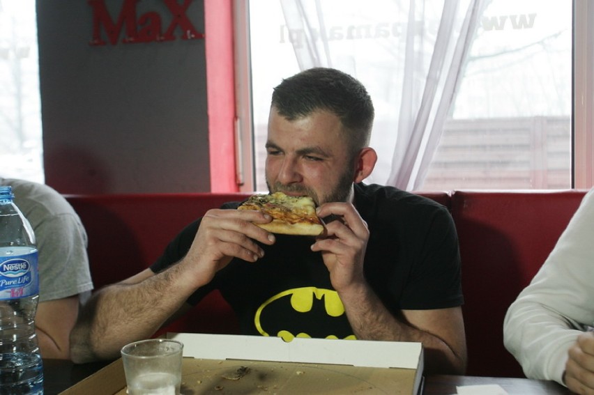 Mistrzostwa Legnicy w jedzeniu pizzy na czas