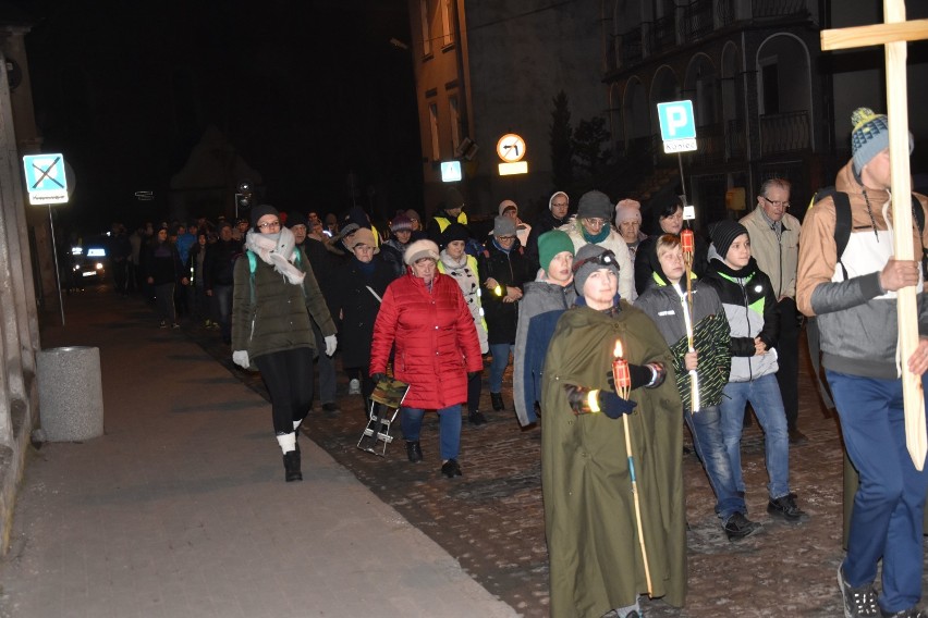 Ekstremalna Droga Krzyżowa 2019. Uczestnicy przeszli ze Żnina do Wenecji 