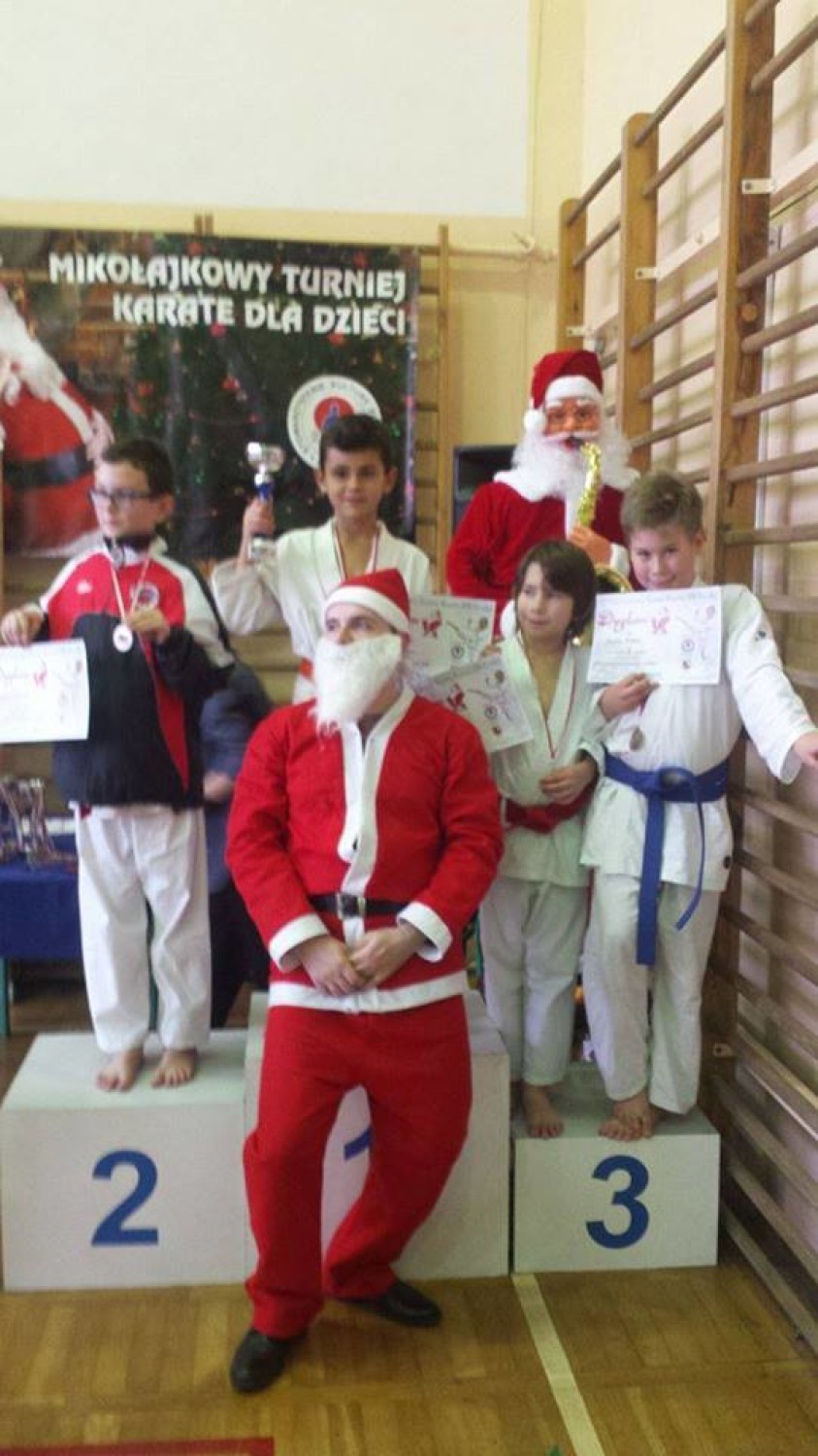 Mikołajkowy Turniej Karate Leszno 2016 udany dla karateków ASW Nippon Krotoszyn [ZDJĘCIA]